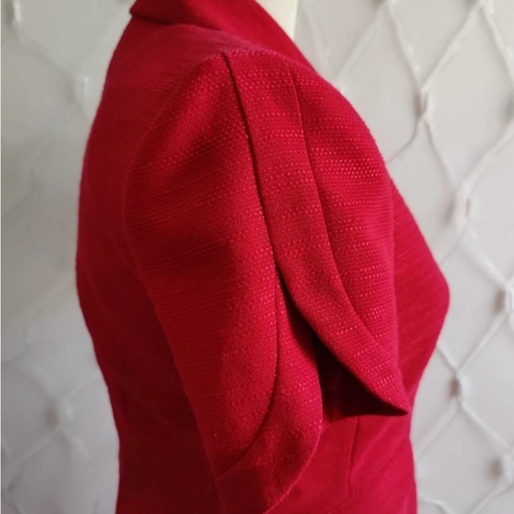 Elegant Red Skirt Suit - Picture 5 of 6